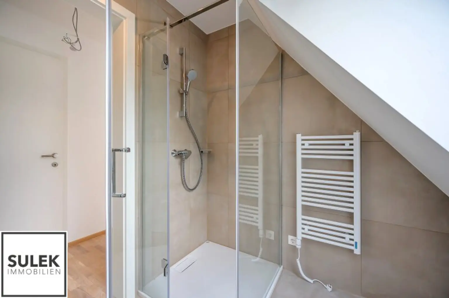 Jetzt vormerken & im September einziehen! Hochwertige 2 Zimmer Erstbezugswohnung mit Balkon in Grünruhelage (Projekt Villa Mauerbach2)