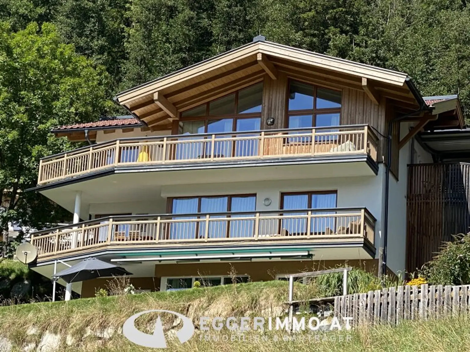 5721 Piesendorf:  Available November 2025, modern garden apartment, 3 rooms, quiet location, 2 parking spaces