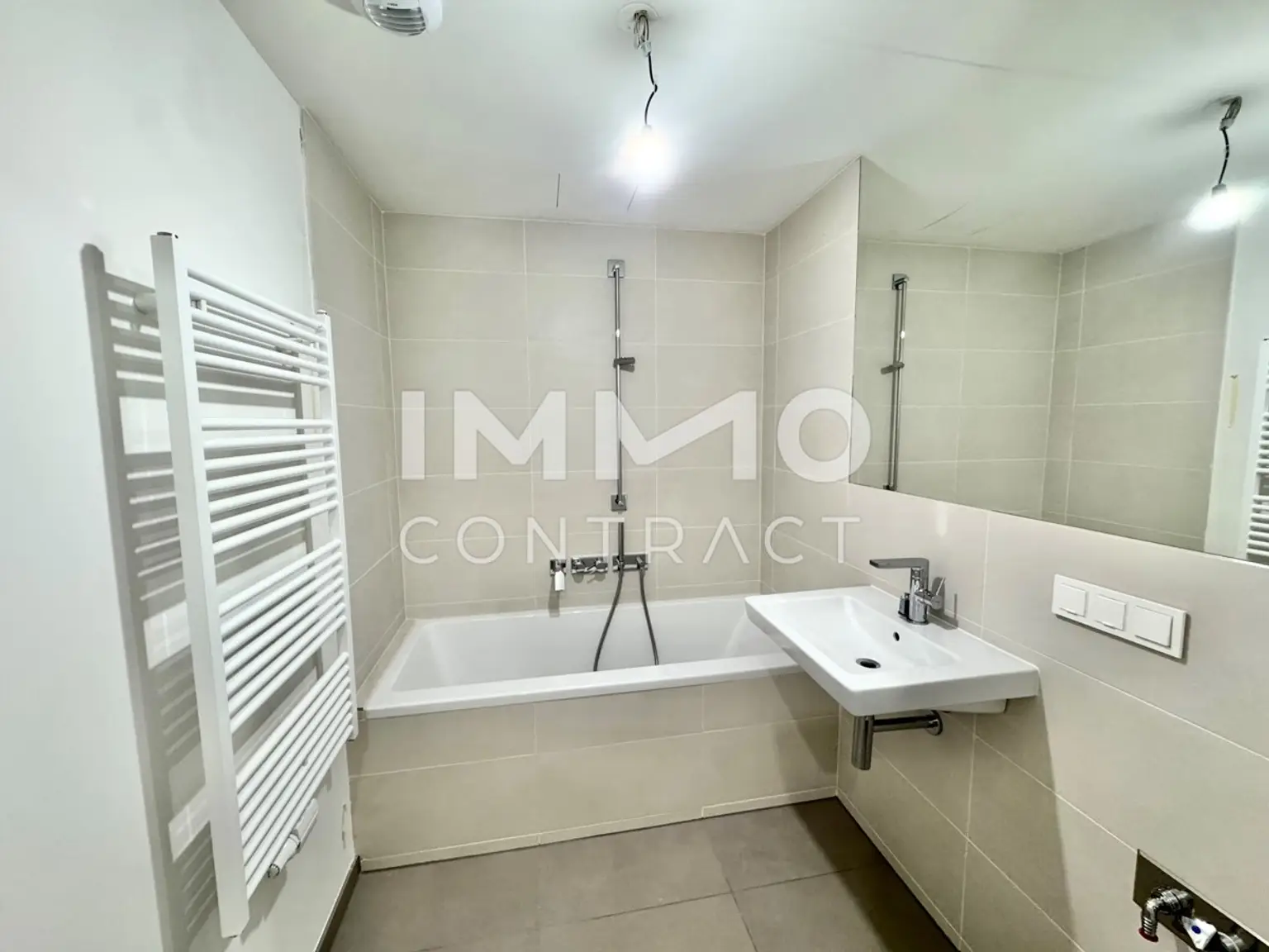 3 Zimmer Wohntraum mit Rooftop-Pool, Sauna und Fitness! PROVISIONSFREI!