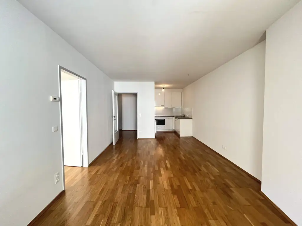 Moderne 2-Zimmer-Wohnung mit Loggia und optimaler Verkehrsanbindung!