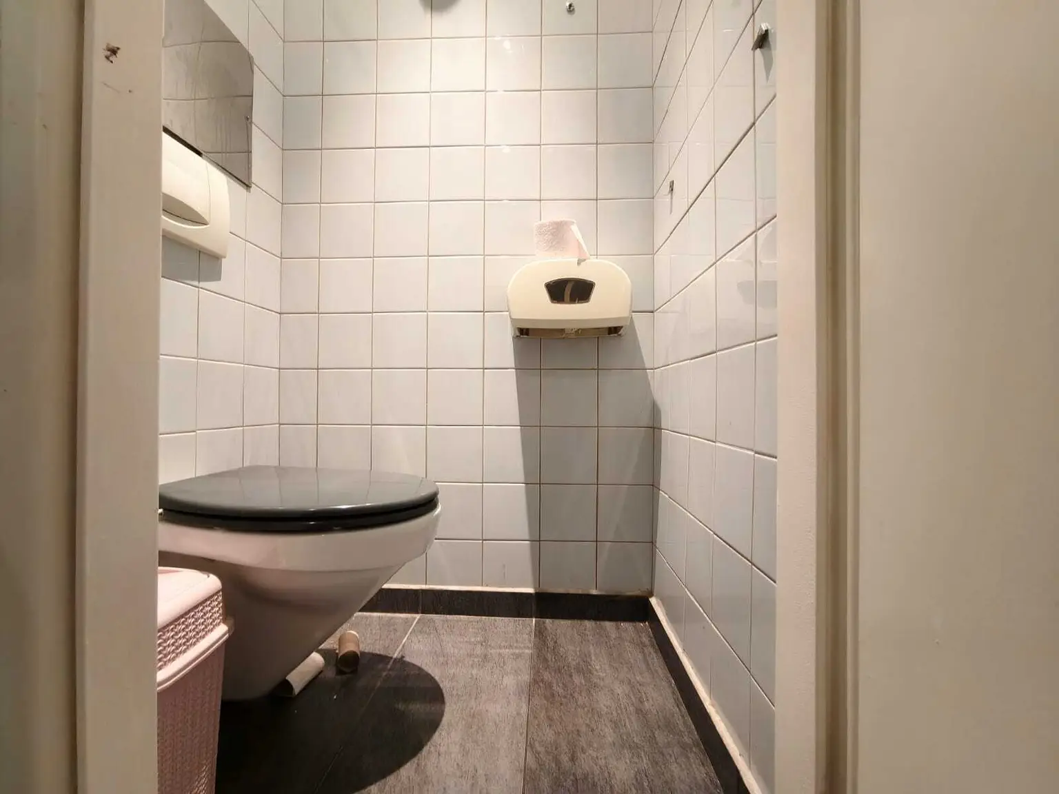 Friseursalon in sehr guter Lage zu vermieten!
