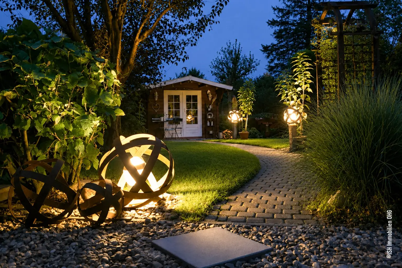Gartenhaus bei Nacht