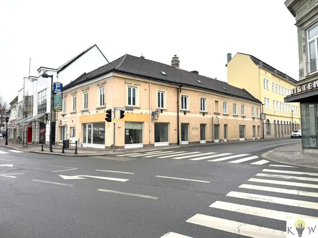 Zinshaus mit Baubewilligung für Umbau & Aufstockung in Bestlage – Zentrum Stockerau