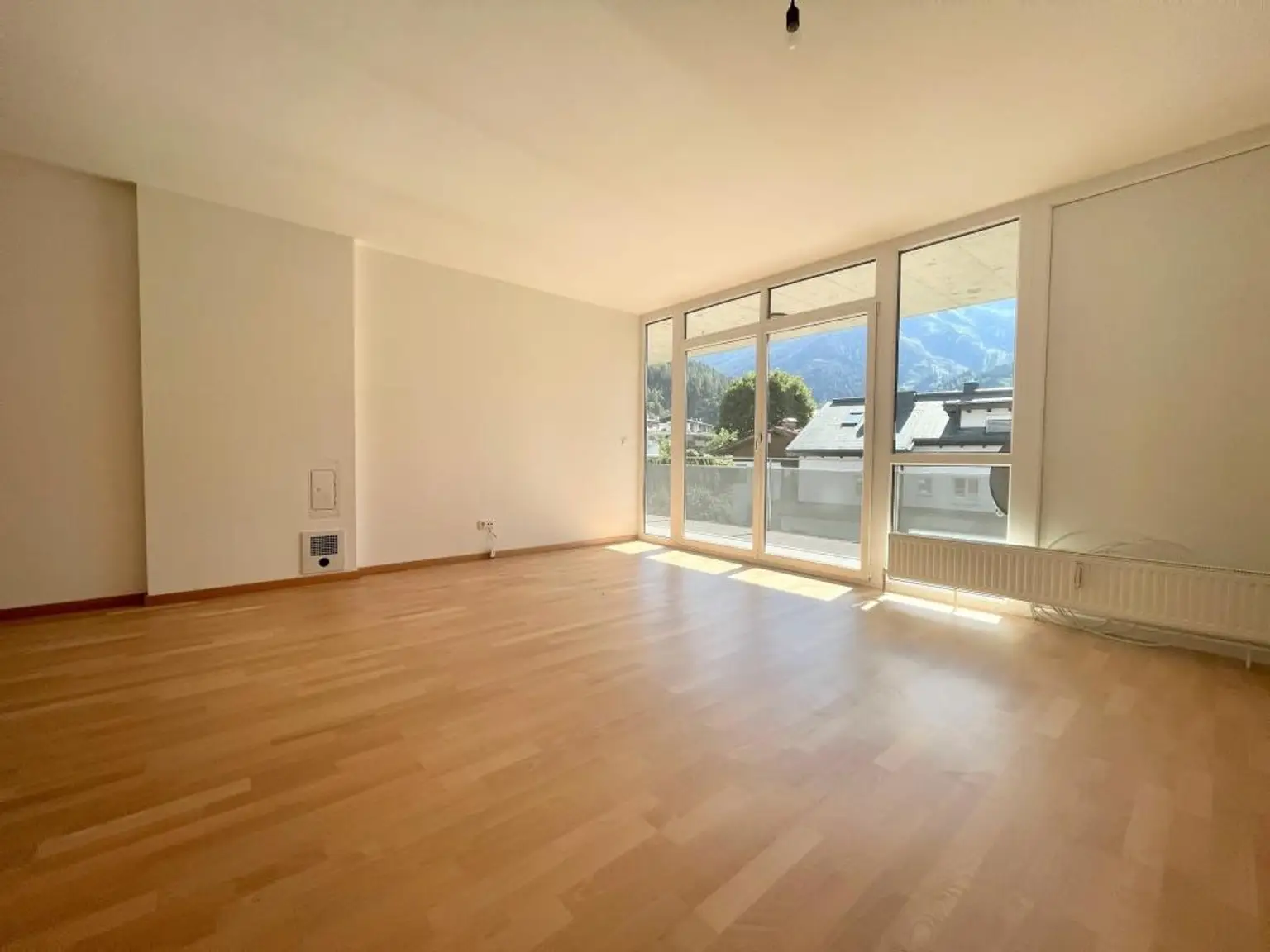 Leben und wohnen auf höchstem Niveau! - Terrassenwohnung mit Traumblick...