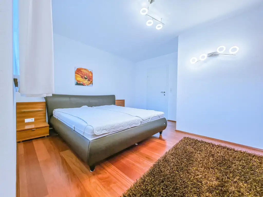 Sonnenplateau – 3-Zimmer-Terrassenwohnung mit Garten in traumhafter Ruhelage!