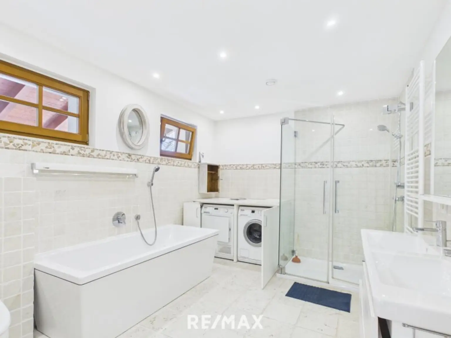 Badezimmer  1-Bild 1