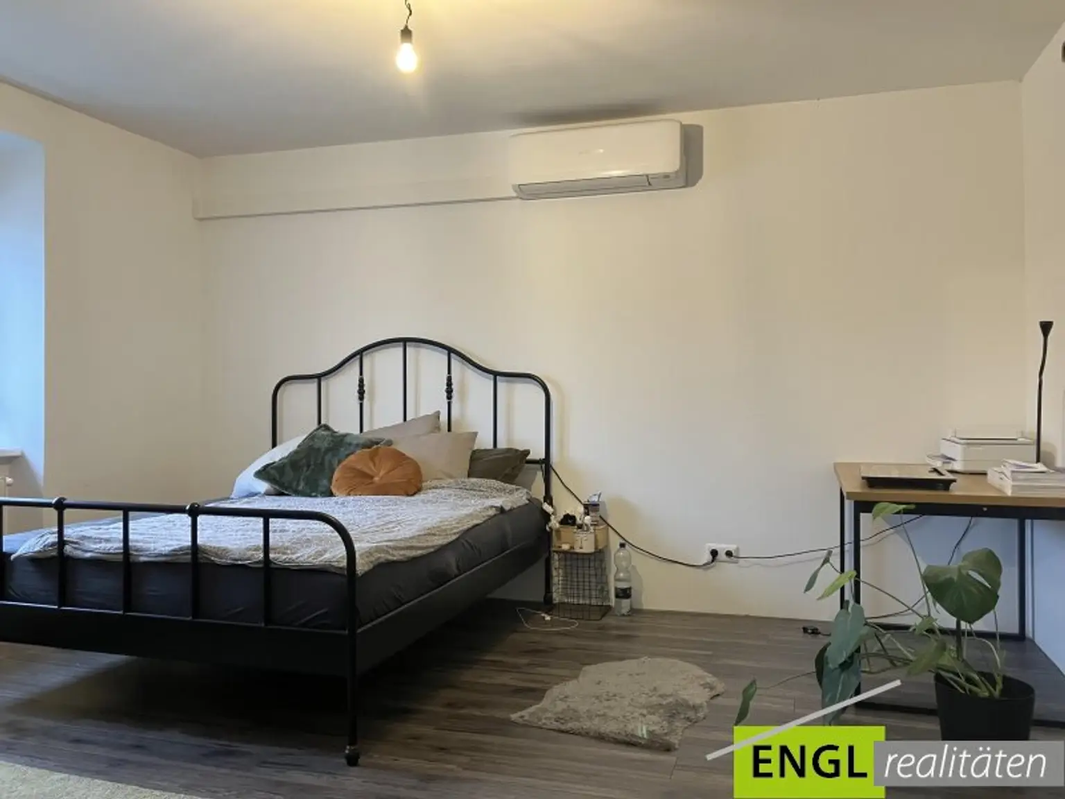 Zimmer im zweiten Wohnhaus Top3