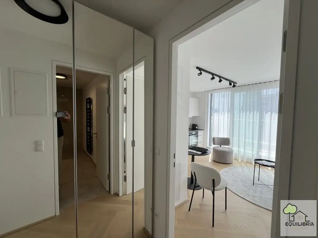 VOLL  EINGERICHTET- GEKÜHLT- EINZUGSBEREIT- NEUBAU ! Ihr neues Zuhause wartet auf Sie!