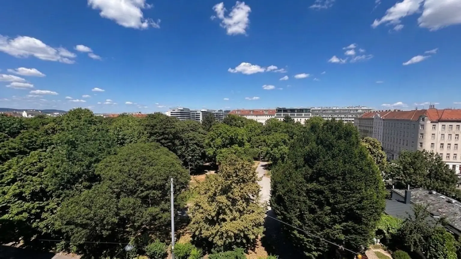 Leben mit Parkblick am Allerheiligenplatz