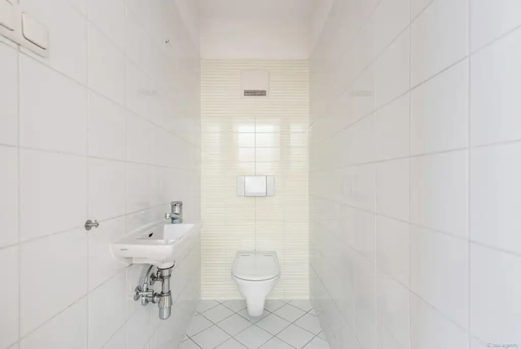Lichtdurchflutete Maisonette mit Dachterrasse direkt am Währinger Park