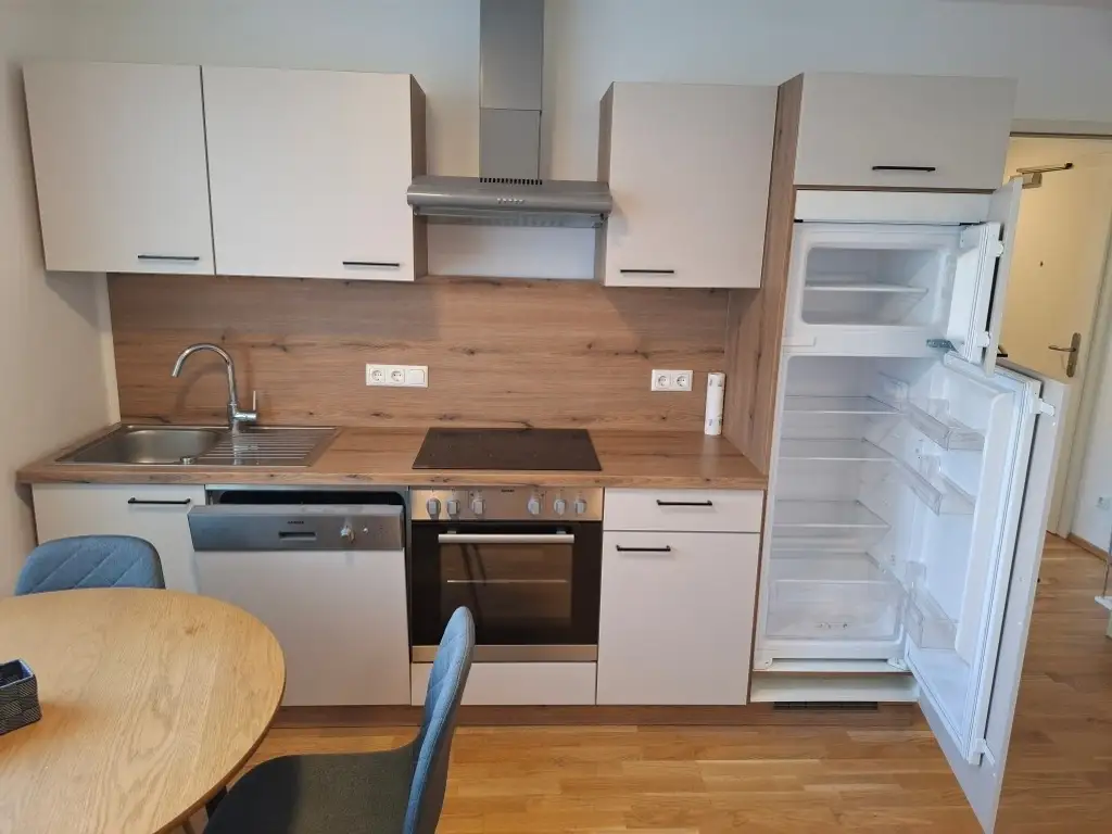 Gepflegte 2-Zimmer-Wohnung mit Küchenblock in Kapfenberg zu mieten !