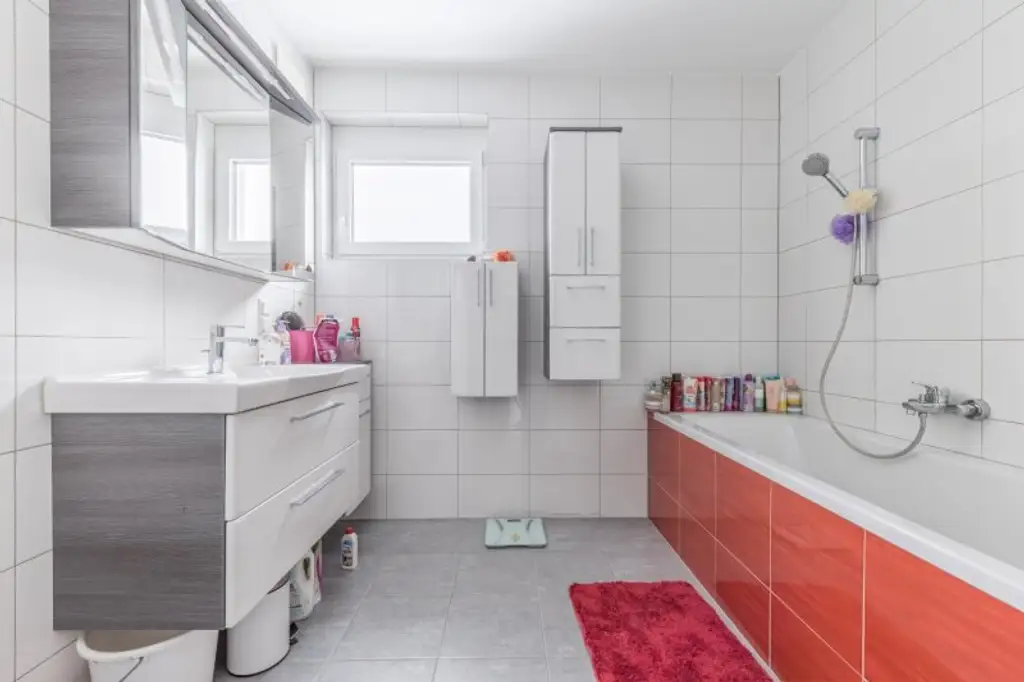 3 Zimmer-Eckwohnung in Waidmannsdorf im obersten Stock!