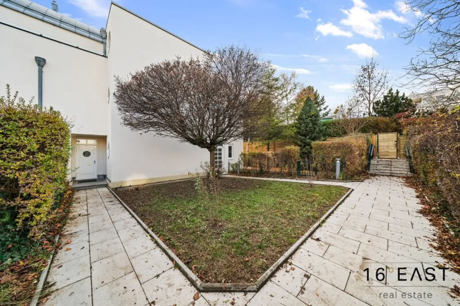 Exklusive 5-Zimmer Garten-Maisonette in Grünruhelage mit Fernblick und Garage