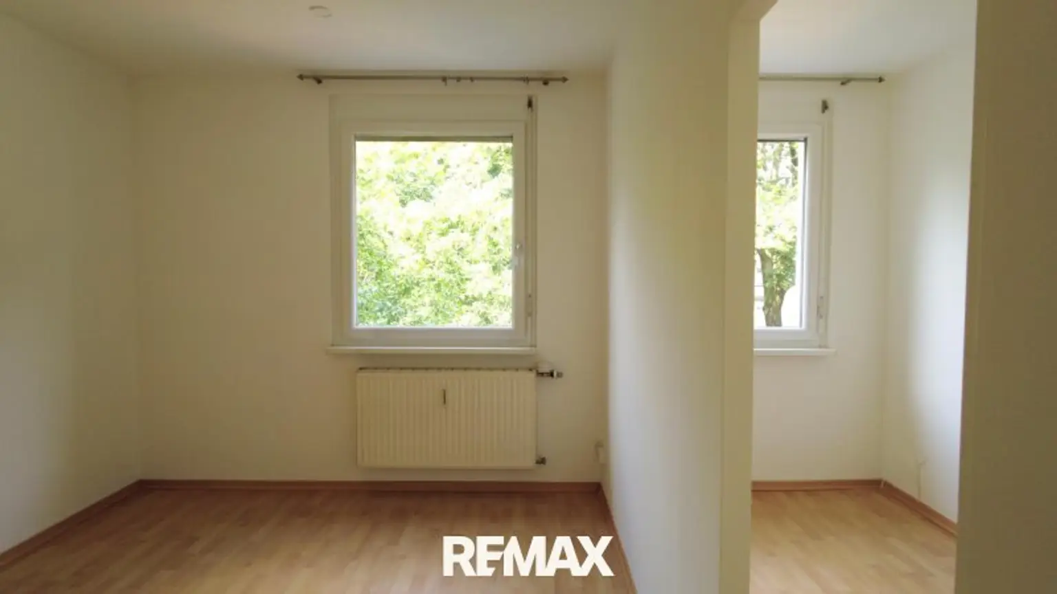 Schlafzimmer 1 mit Umkleideraum