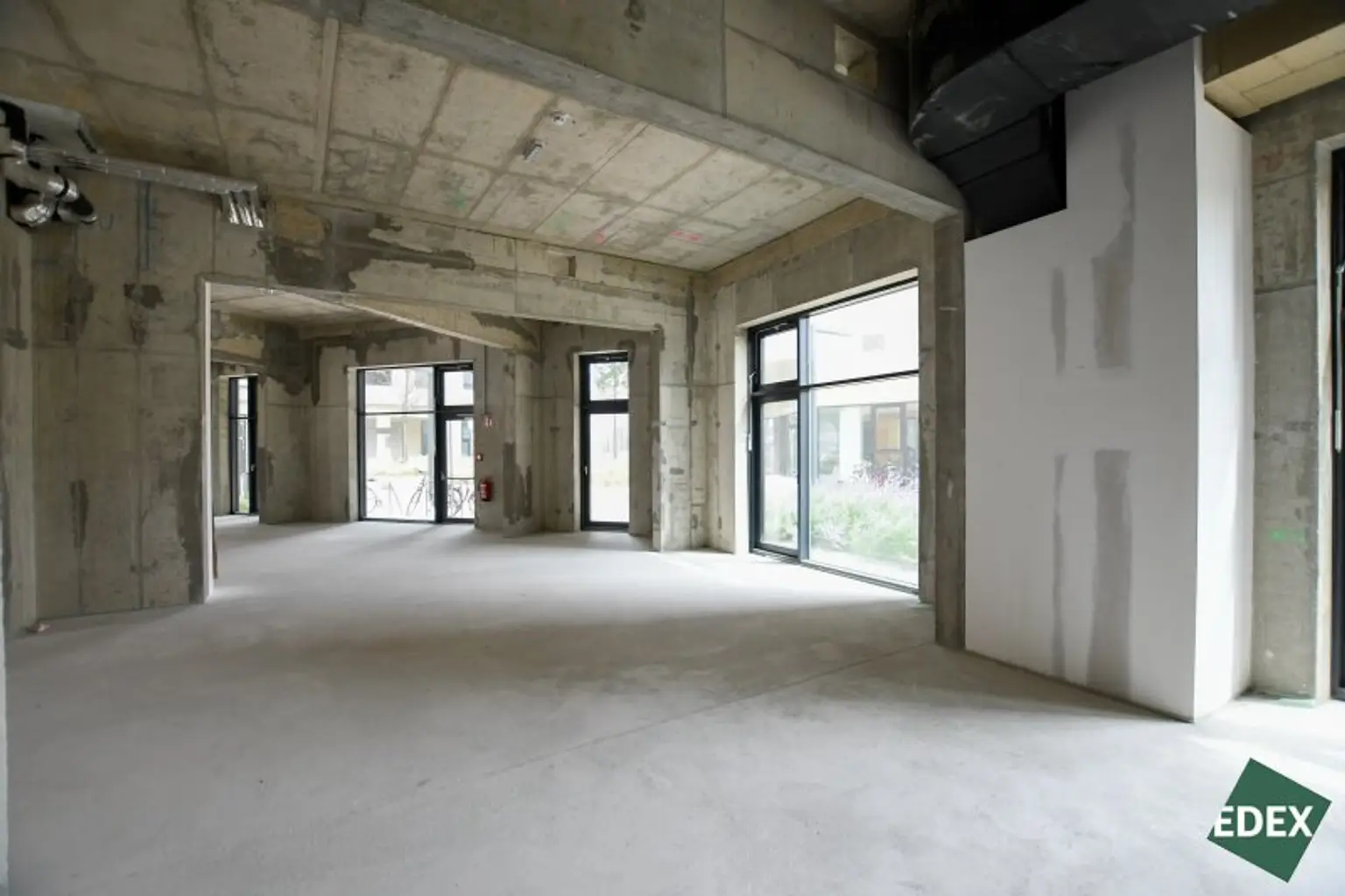 Erstbezug | Moderne Gewerbefläche mit hoher Sichtbarkeit und flexibler Nutzung