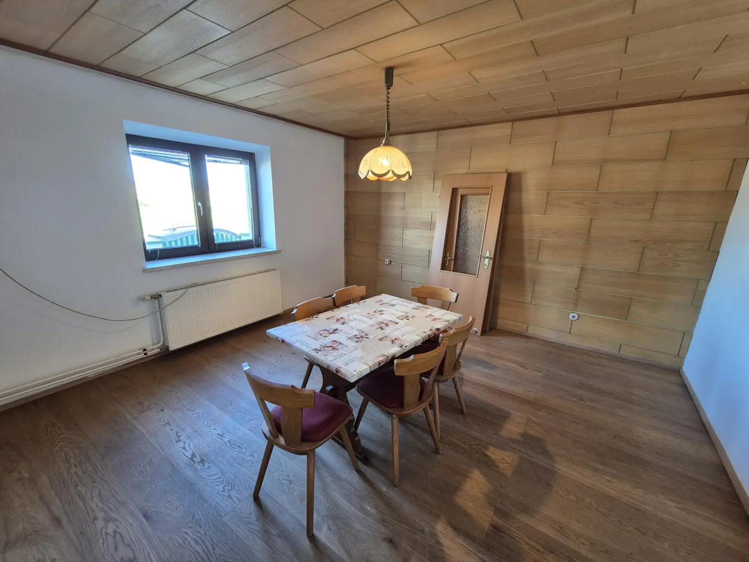 EG 1. Zimmer