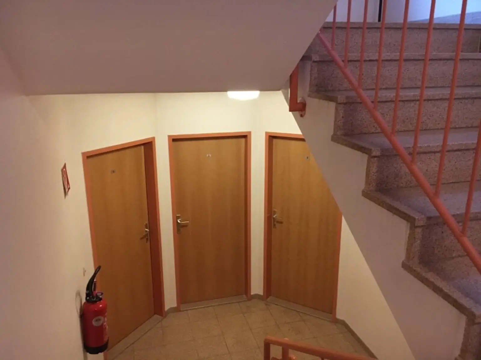 Helle, sehr gepflegte Mietwohnung in ruhiger Aussichtslage