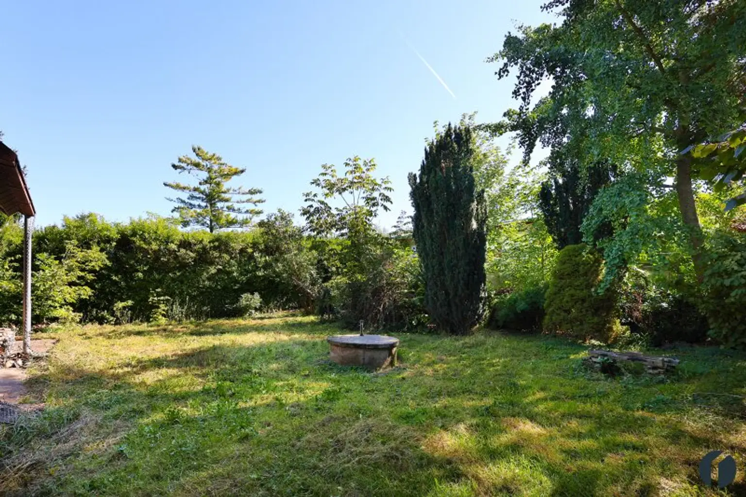 Einfamilienhaus mit Sanierungsbedarf in ruhiger Lage