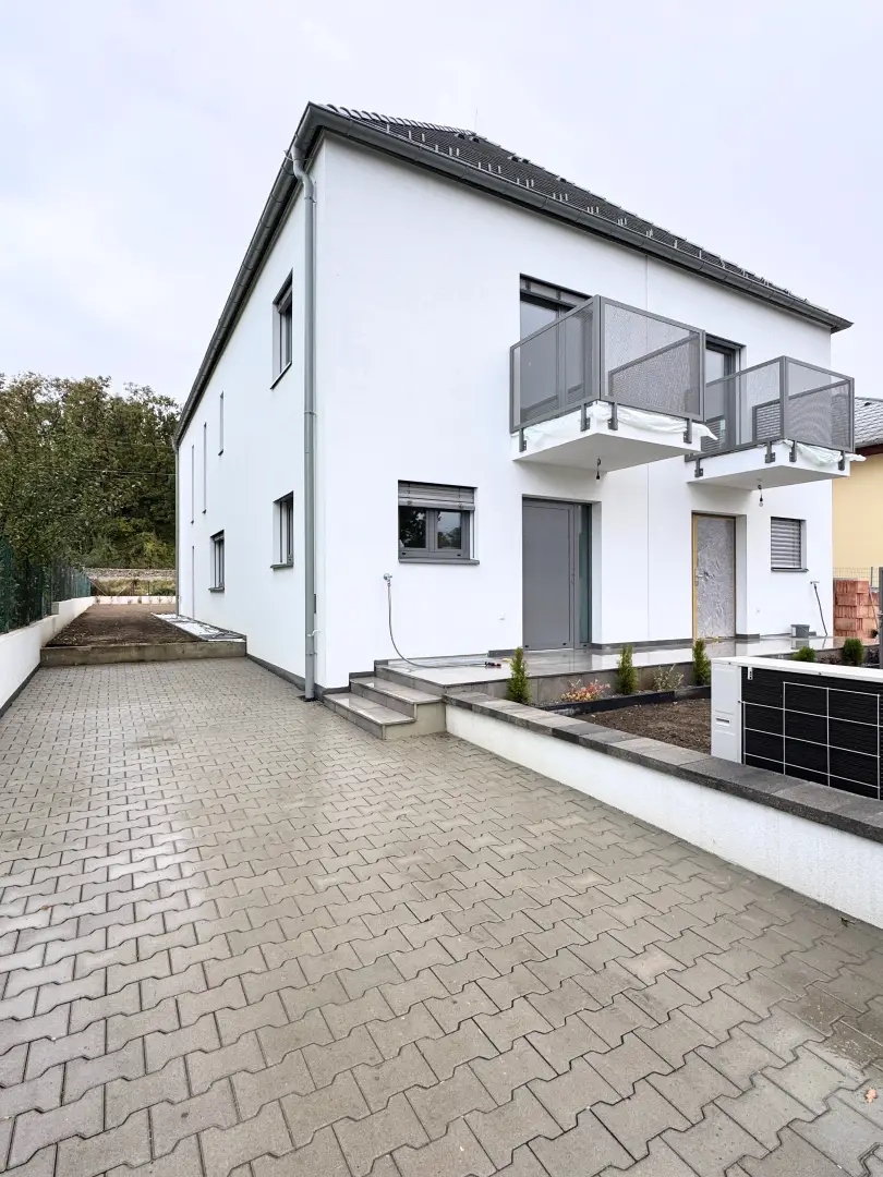 SCHLÜSSELFERTIG! HOCHWERTIGER BAUMEISTER-QUALITÄTSBAU - PROVISIONSFREI FÜR DEN KÄUFER!