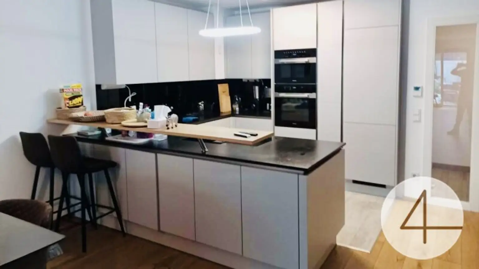 8Min zur U2 - 4-Zimmer Gartenwohnung - privater Eingang - sonnige Terrasse - Tiefgarage - ideale Infrastruktur