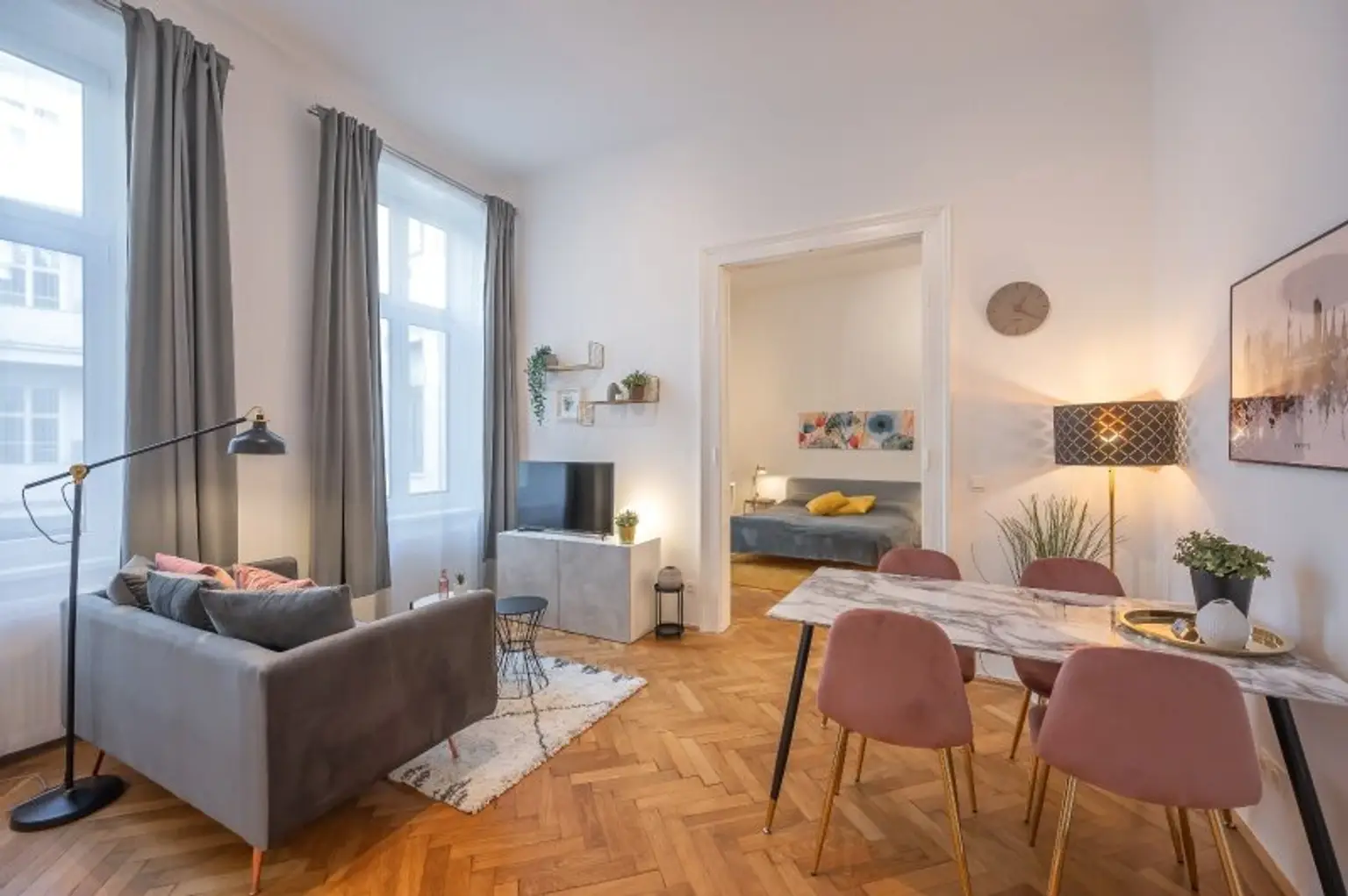 Altbau-Cityapartment komplett hofseitig & ruhig – sofort bezugsfertig | 3 Zimmer