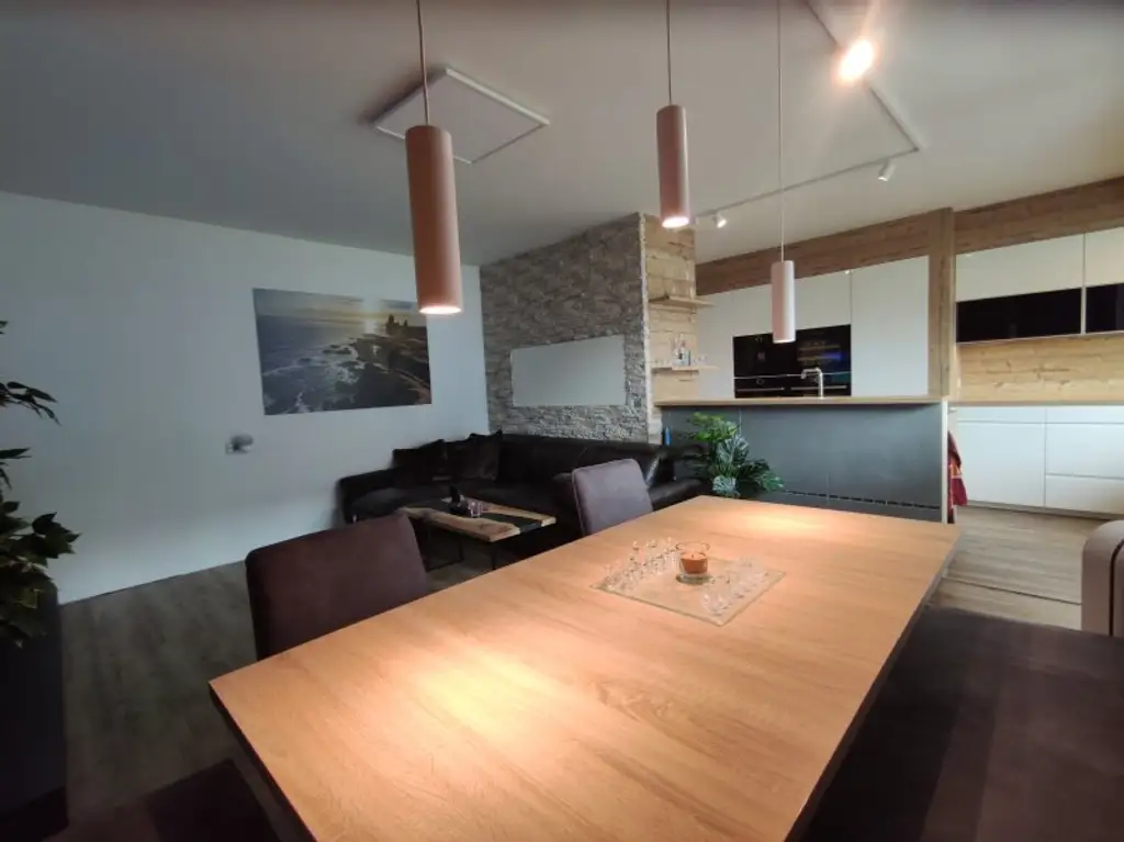 Sehr schöne 3 Zi Wohnung in ruhiger Lage