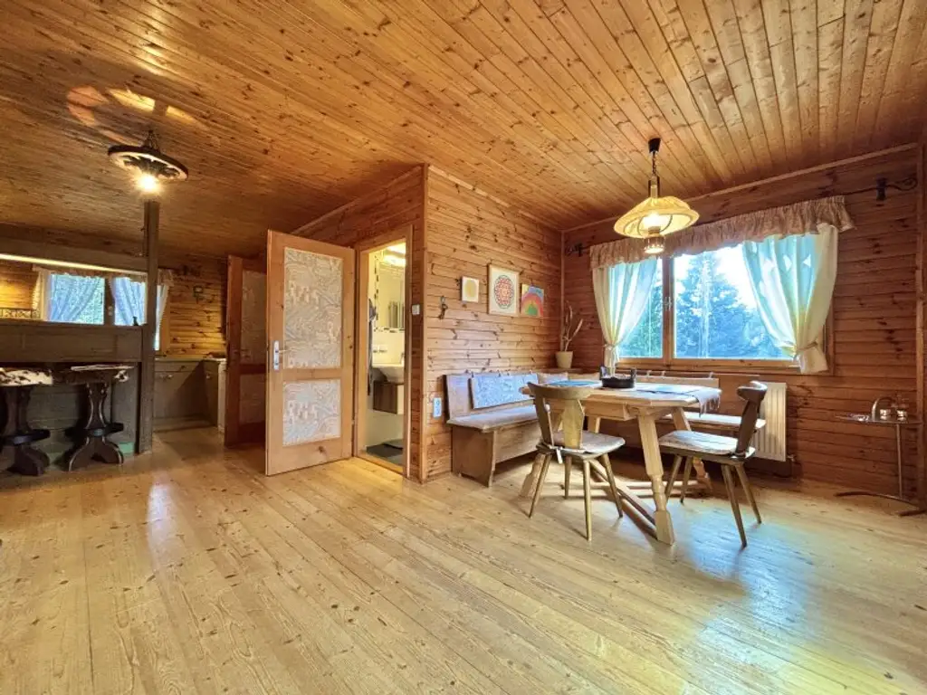 Berghütte am Fuße des Skilifts | Wandern im Sommer, Skifahren im Winter | Zirbenholz-Ausstattung | Kaminofen