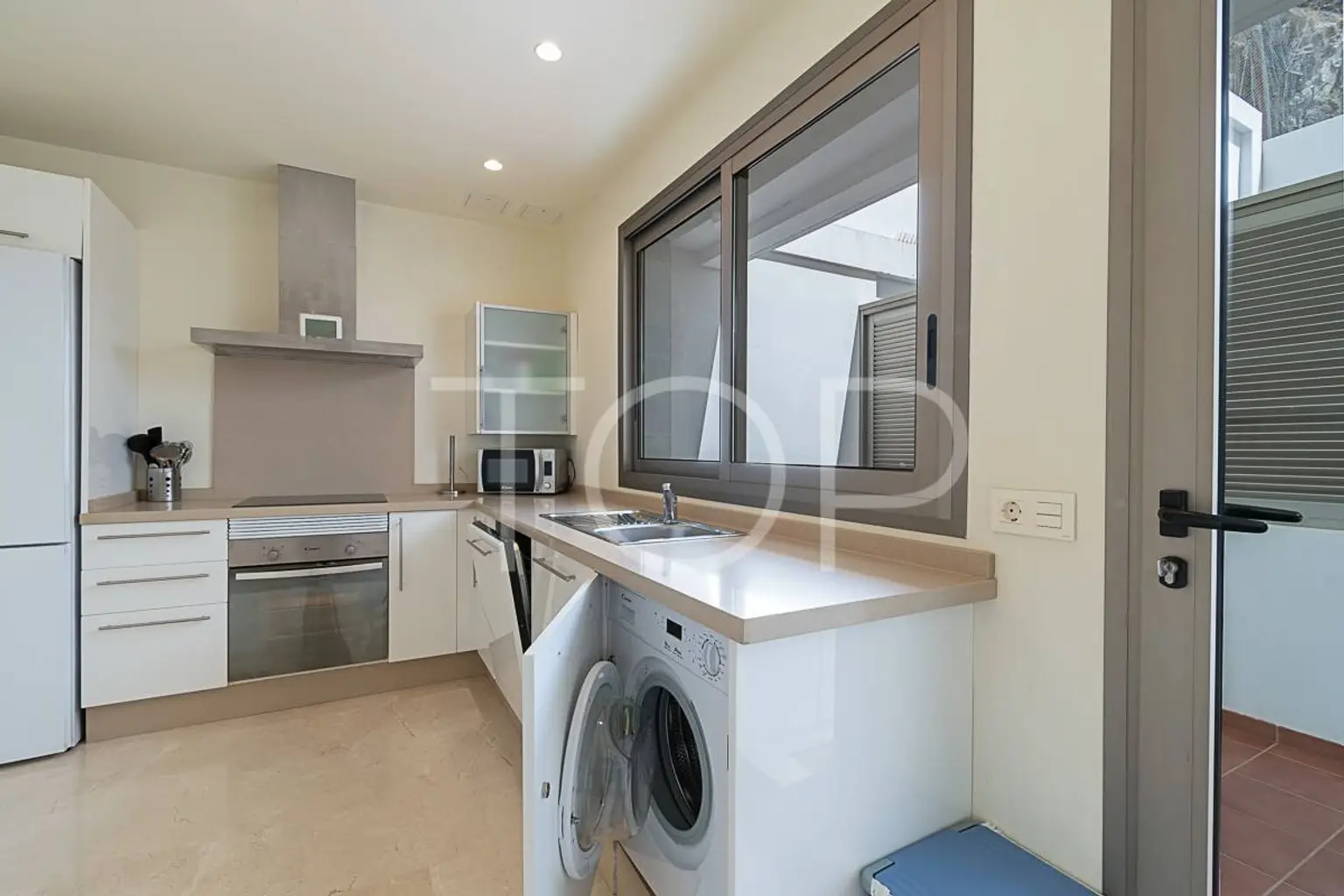 Apartment-Magnolia-Golf-Resort-Kitchen-Palm-Mar-Tenerife-3