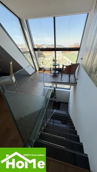 Moderne Dachwohnung auf 2 Etagen und 26m2 Terrasse