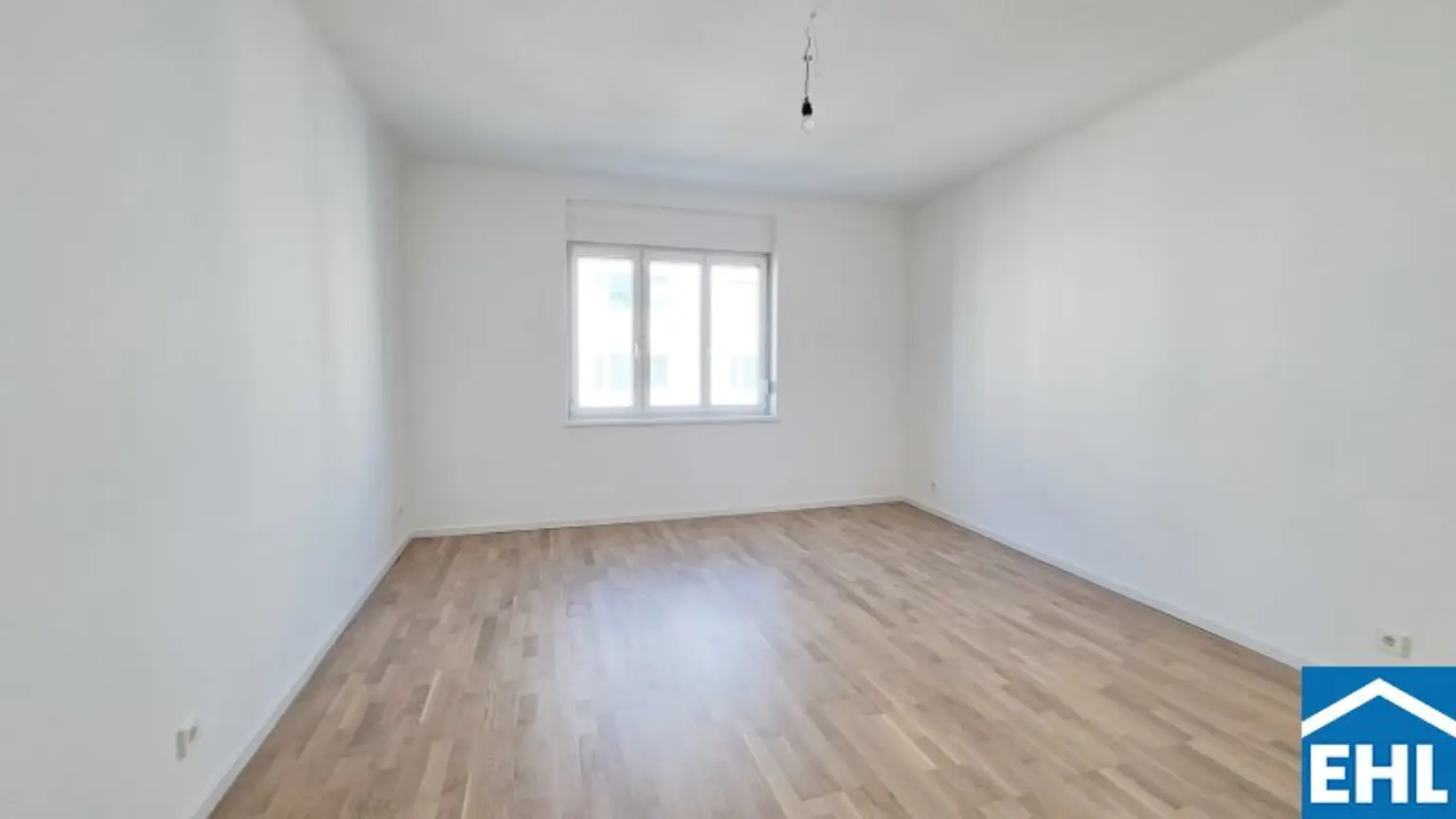 Erstbezug mit Balkon und Garten!