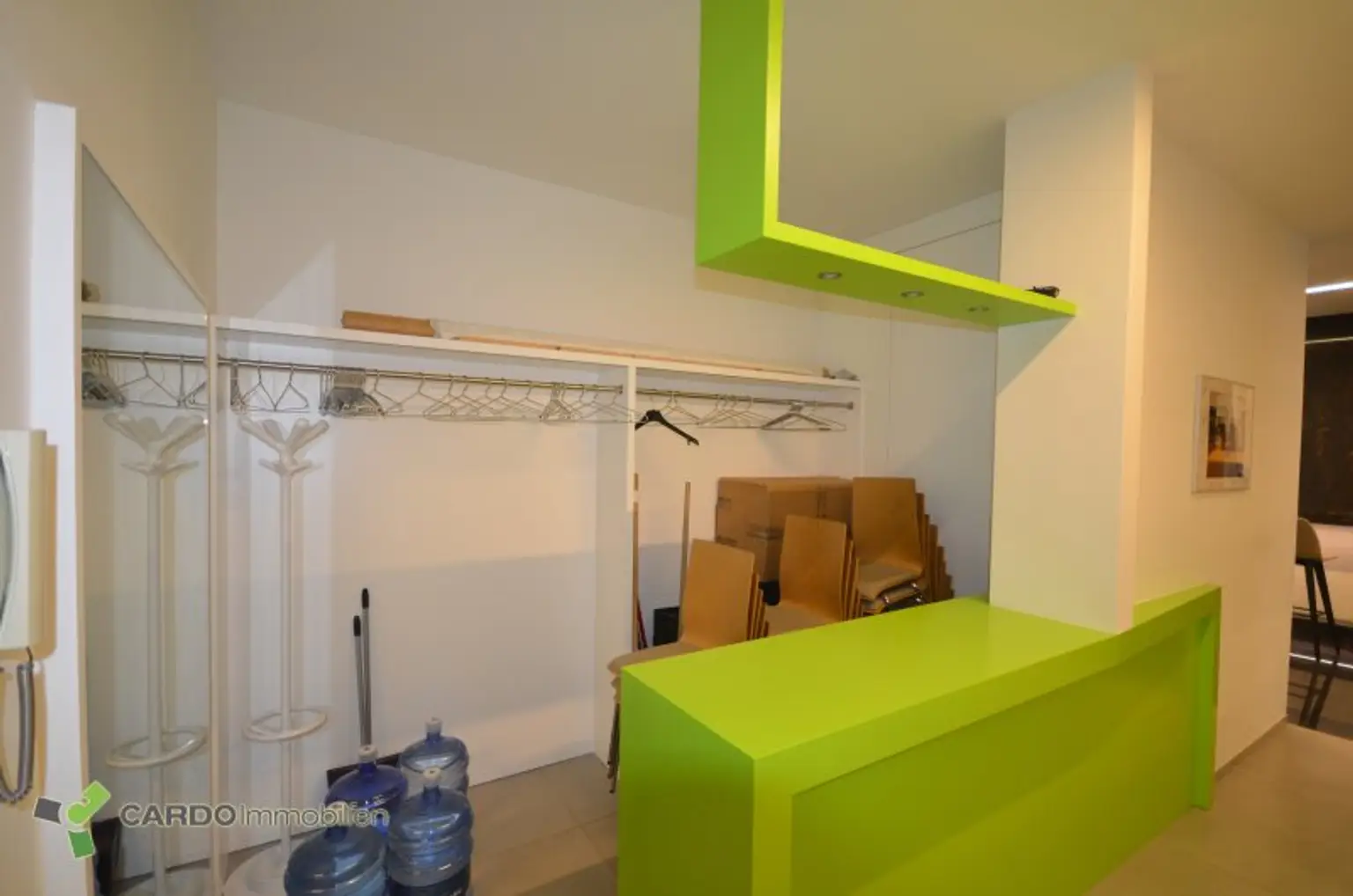 Kleine Hochzeitssaal, attraktive Gewerbefläche, branchenfrei, zu vermieten, ca. 250 m², Nähe UNO City & U-Bahn