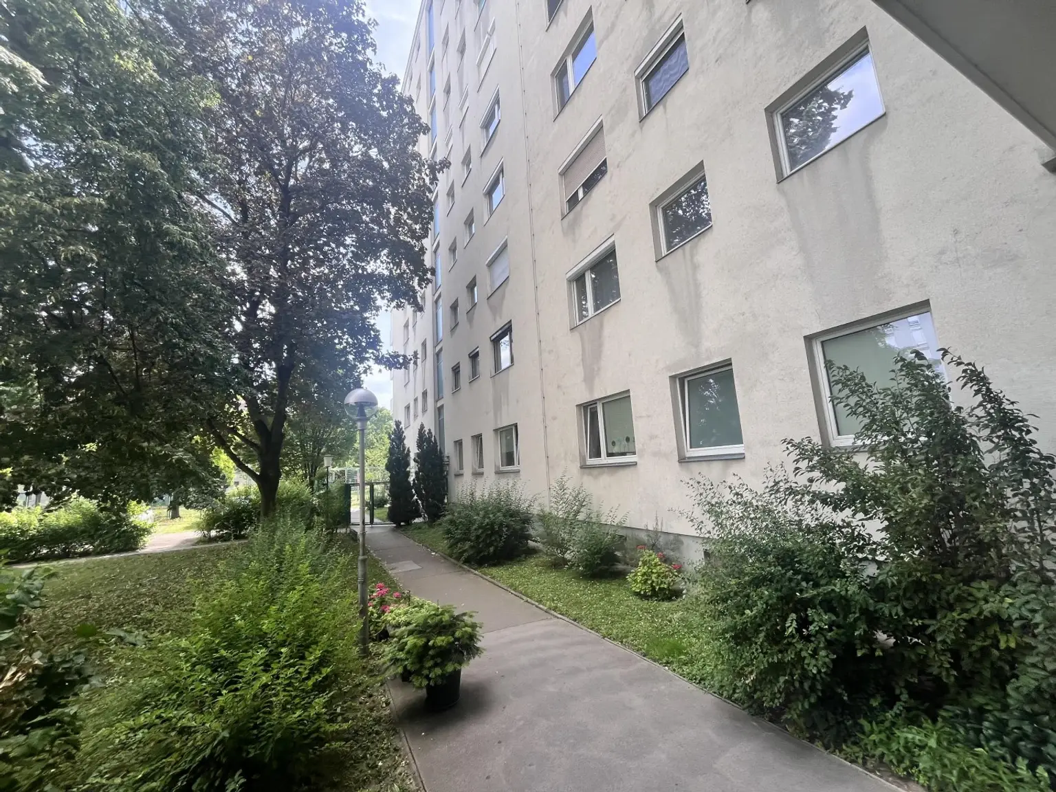 18 Innenhof