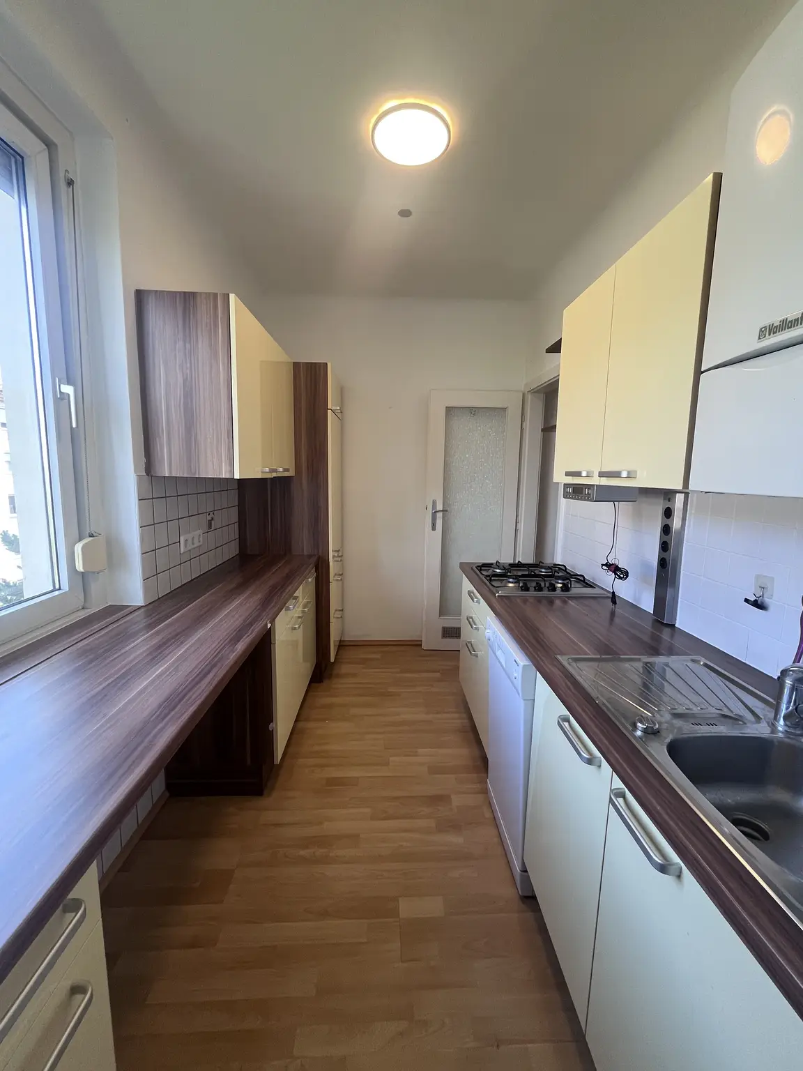 Helle 2-Zimmer-Mietwohnung mit Loggia