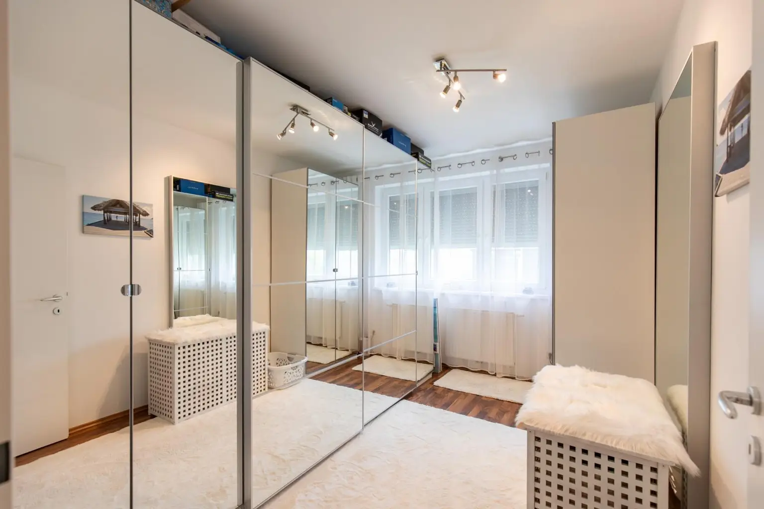 Traumhafte, barrierefreie Wohnung mit großem Garten und zwei Tiefgaragenplätzen