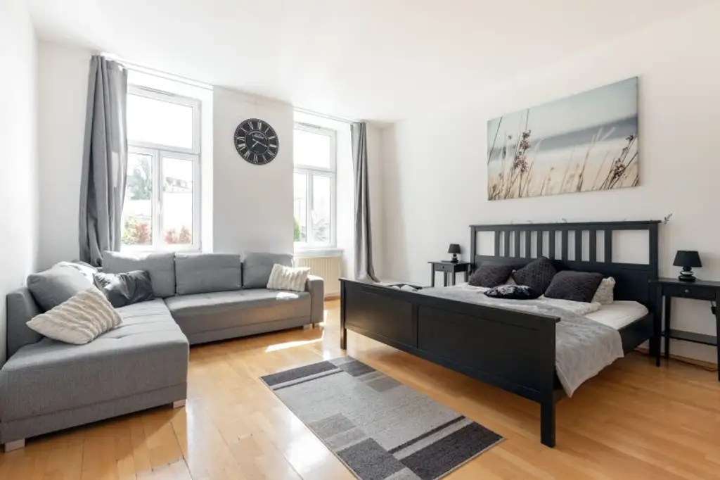 Helle 3.Zi.-Wohnung - BALKONERRICHTUNG! Ruhelage!