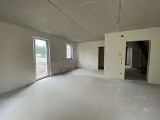 Weitläufiges Wohn- und Esszimmer