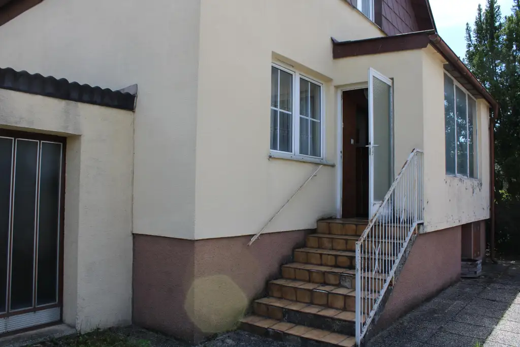 "Bauland mit Altbestand"