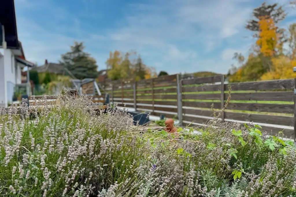 Viel Platz für Ihre Familie: 195 m² Wohnfläche und noch vieles mehr!