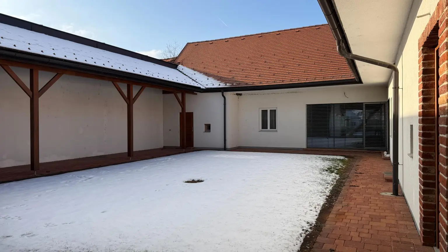 uneinsichtiger Innenhof