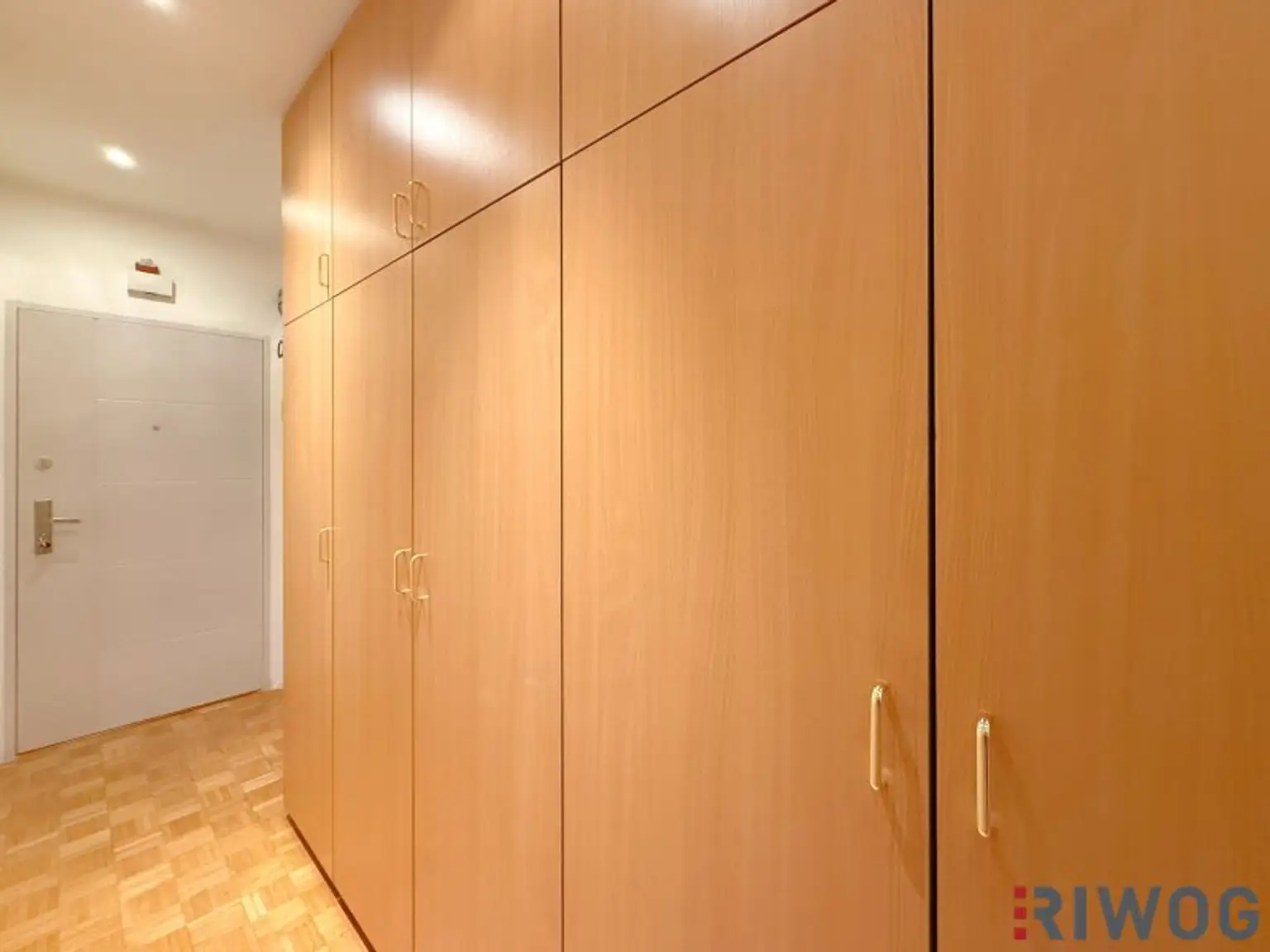 It´s time to move | ruhig gelegene 3-Zimmer-Wohnung im 3. Liftstock | Garage optional verfügbar