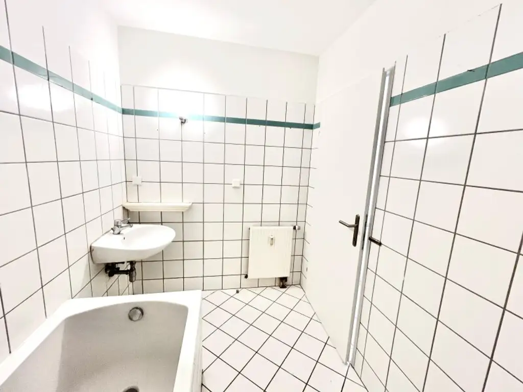 Maisonette-Traum auf zwei Ebenen – Terrasse, Galerie, Tiefgarage & perfekte Anbindung I Fernwärme  !