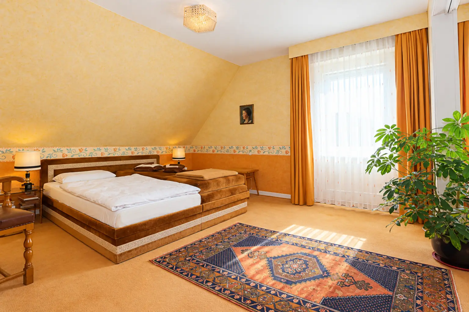Schlafzimmer DG (KI -optimiert)