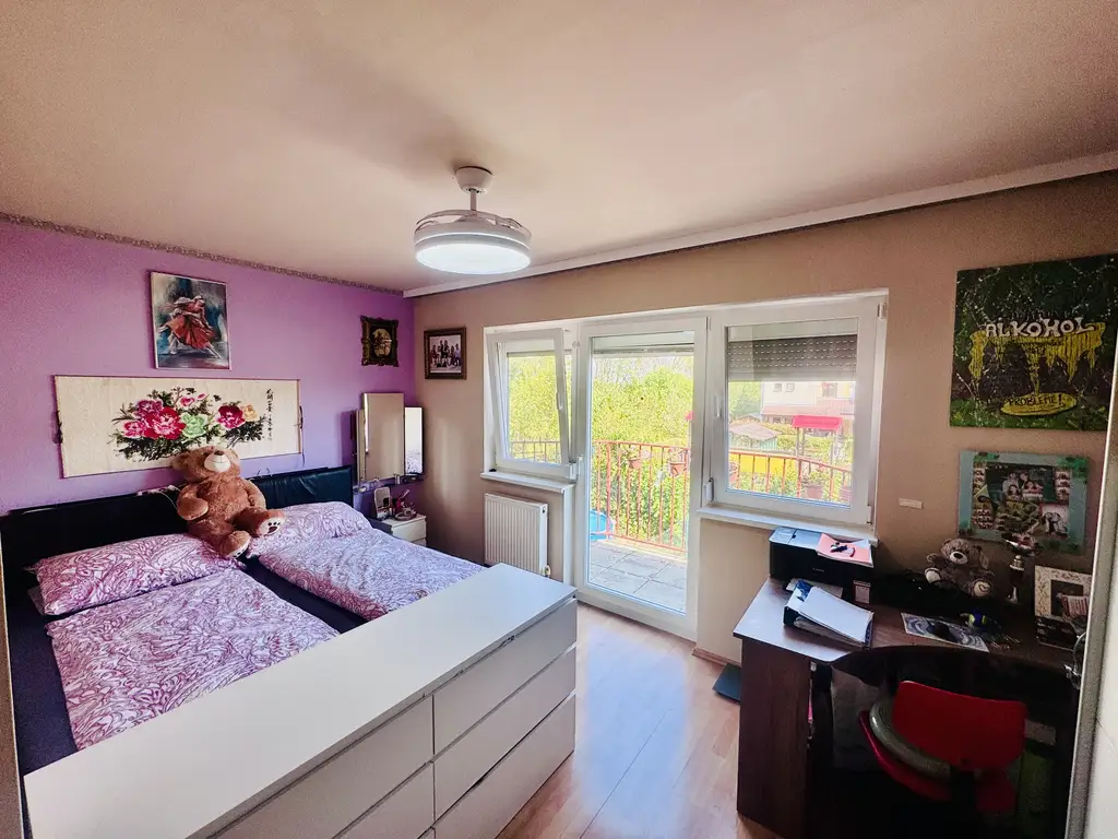 Gepflegtes Reihenhaus mit 4 Zimmer, Garten, Terrasse & Autostellplatz– ideal für Familien