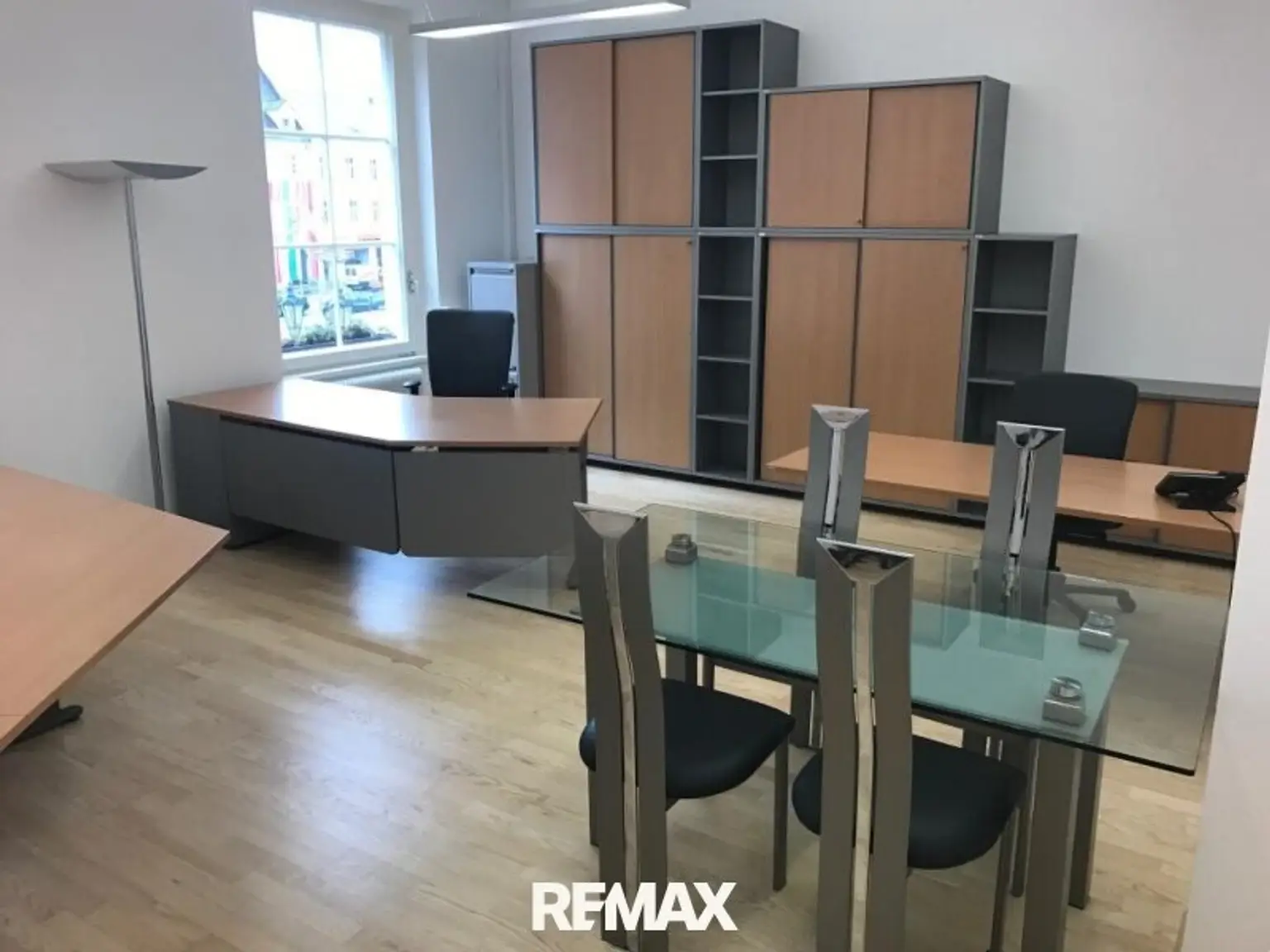 Büro 1