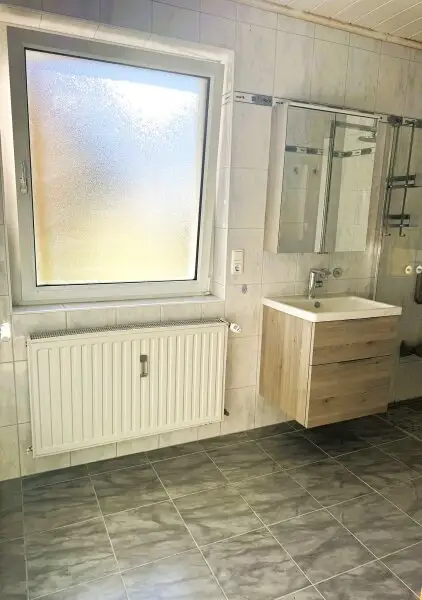 SONNIGES 4-ZIMMER-NEUBAU-EIGENTUM MIT LOGGIA