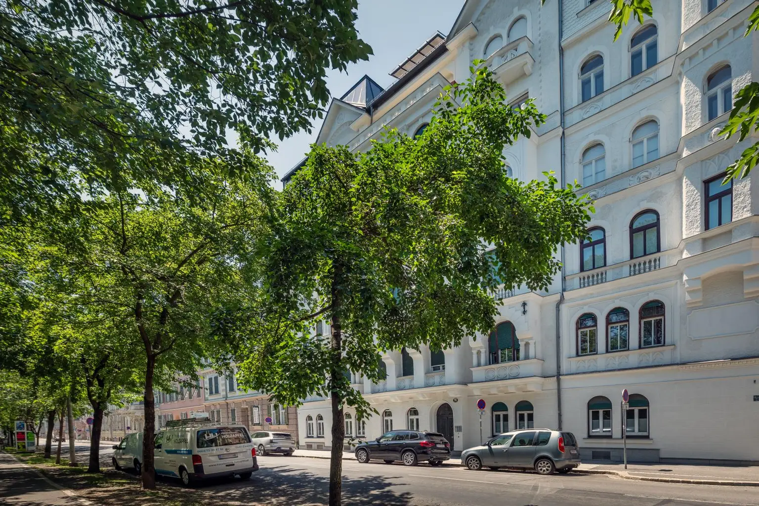Straßenansicht