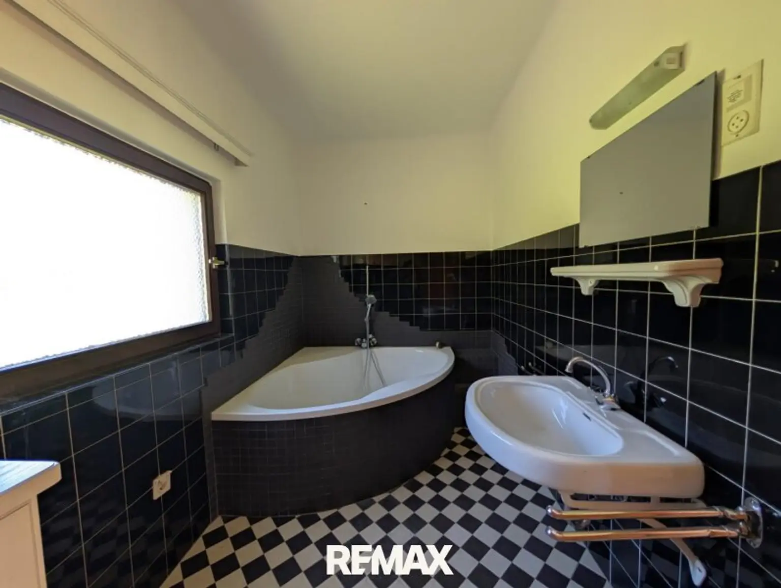 Badezimmer EG
