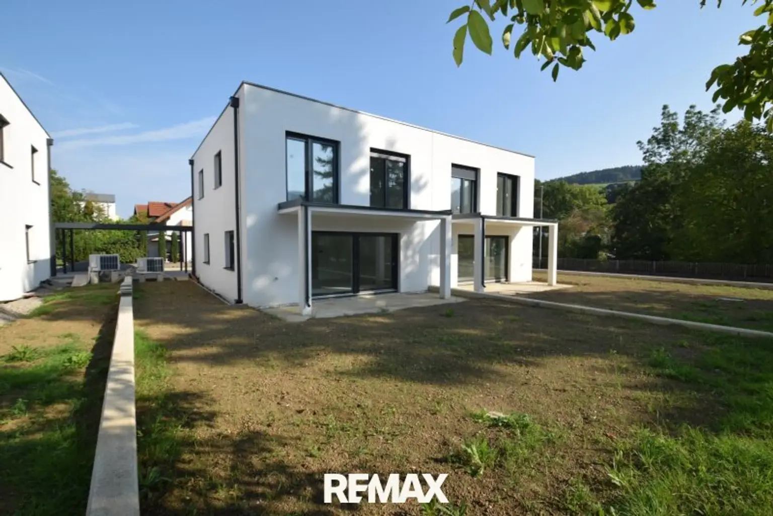 Top 2 - Blick in den Garten