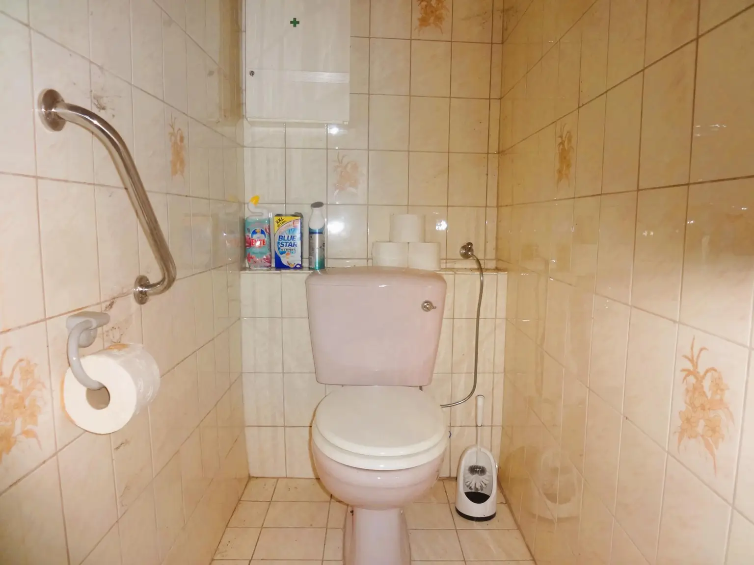 separates Wc Haupthaus