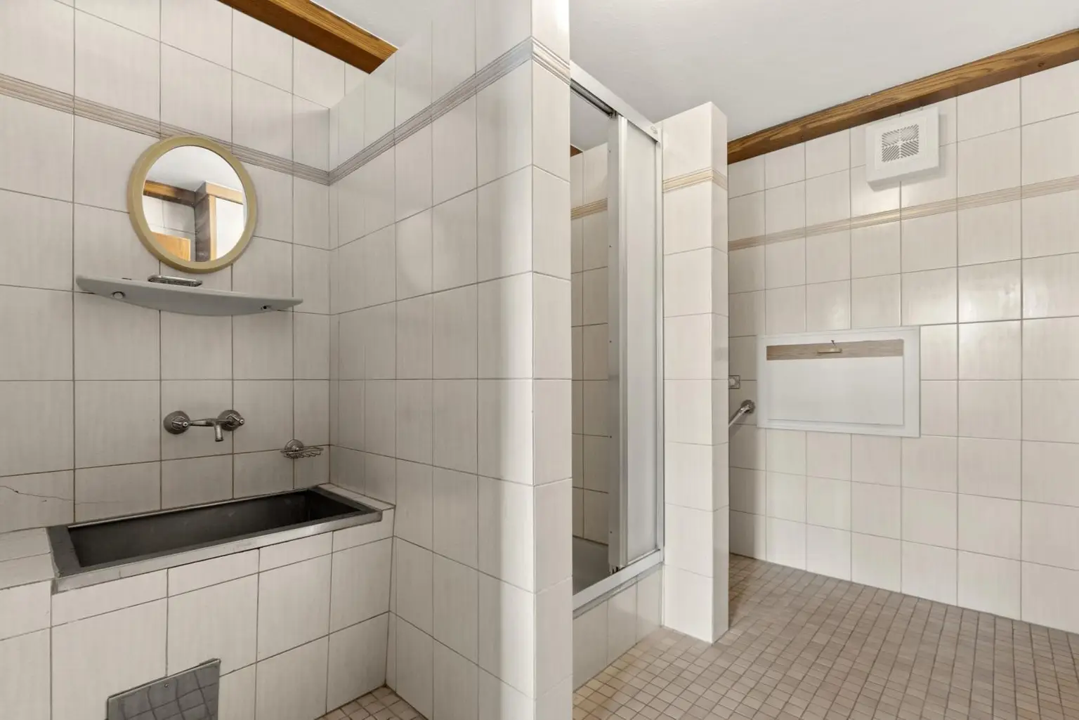 Badezimmer (Haus Altbestand)